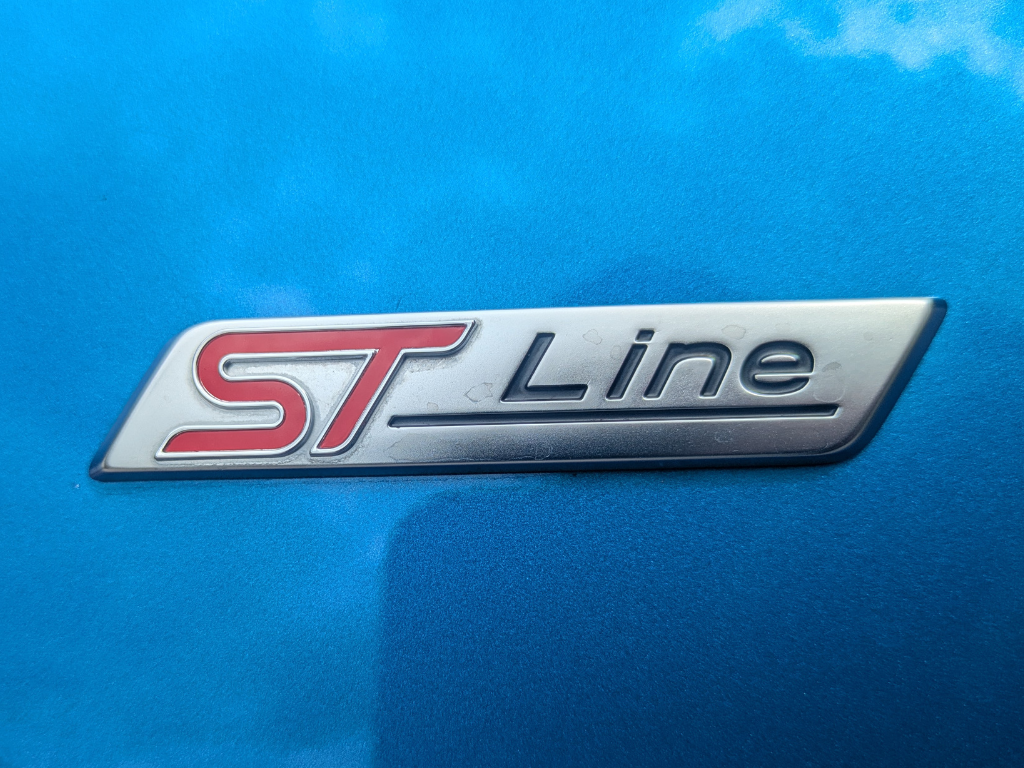 Puma ST Line badging
